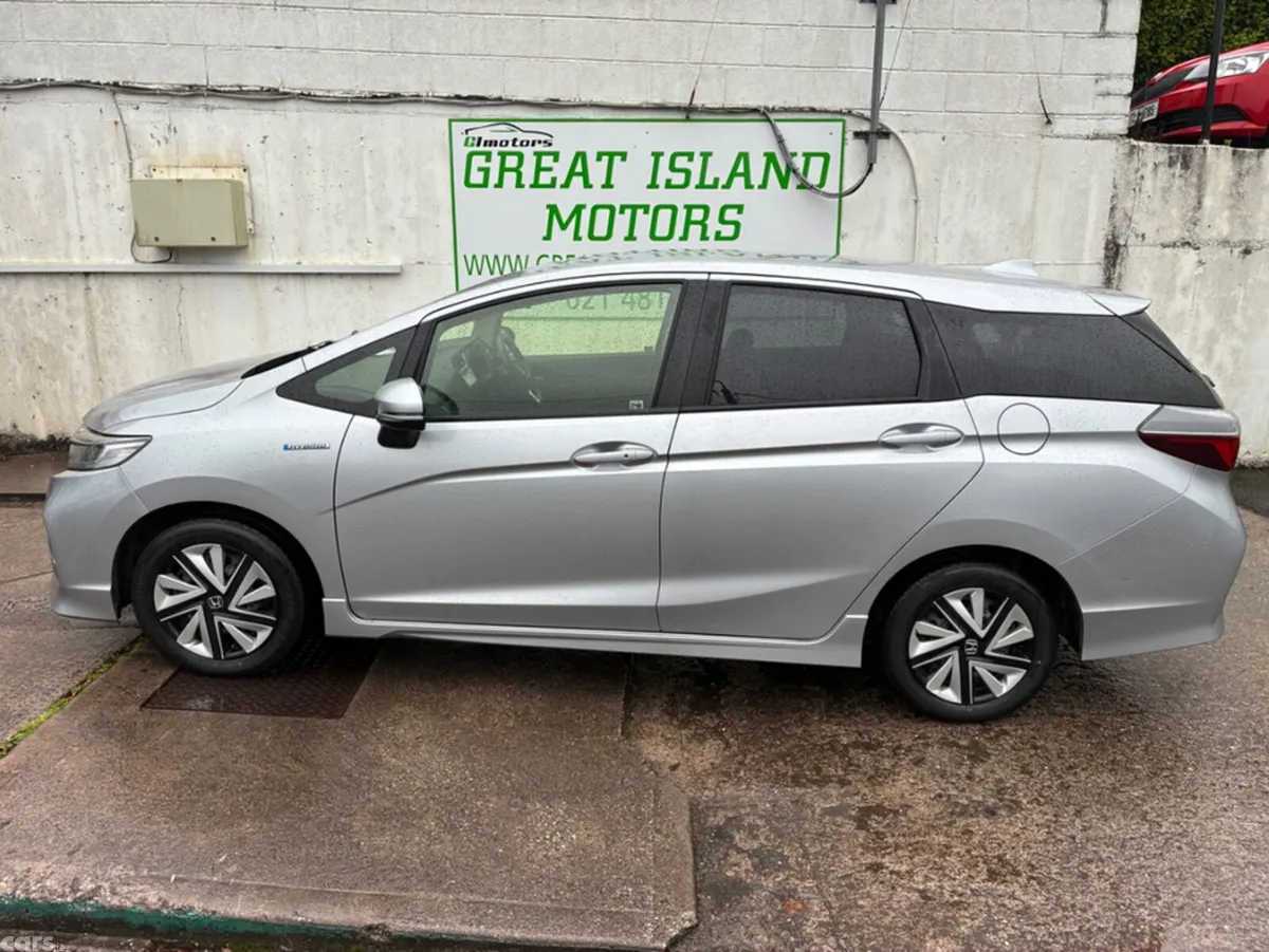 Honda Shuttle Estate, Petrol Hybrid, 2020, Silver