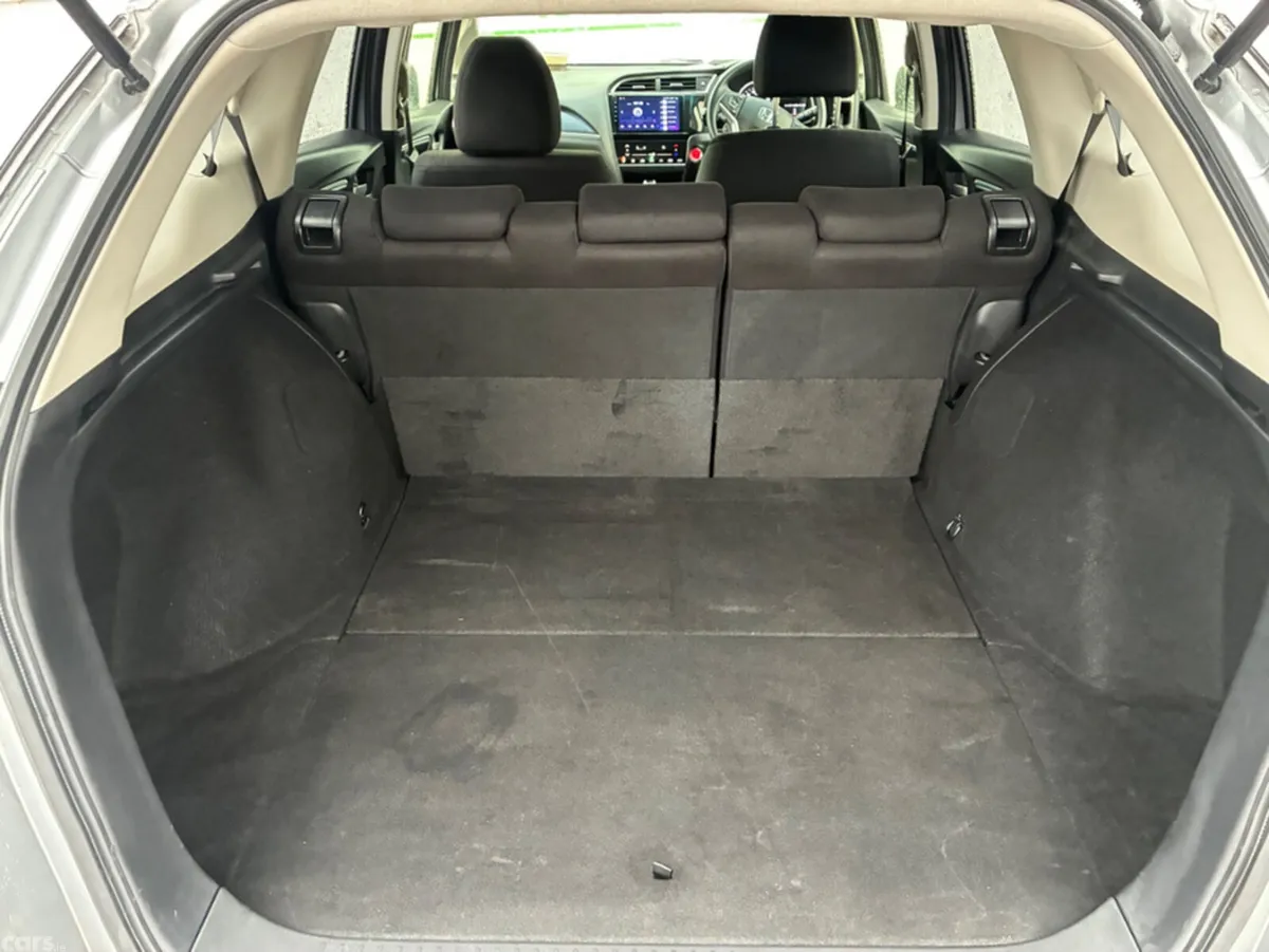 Honda Shuttle Estate, Petrol Hybrid, 2020, Silver