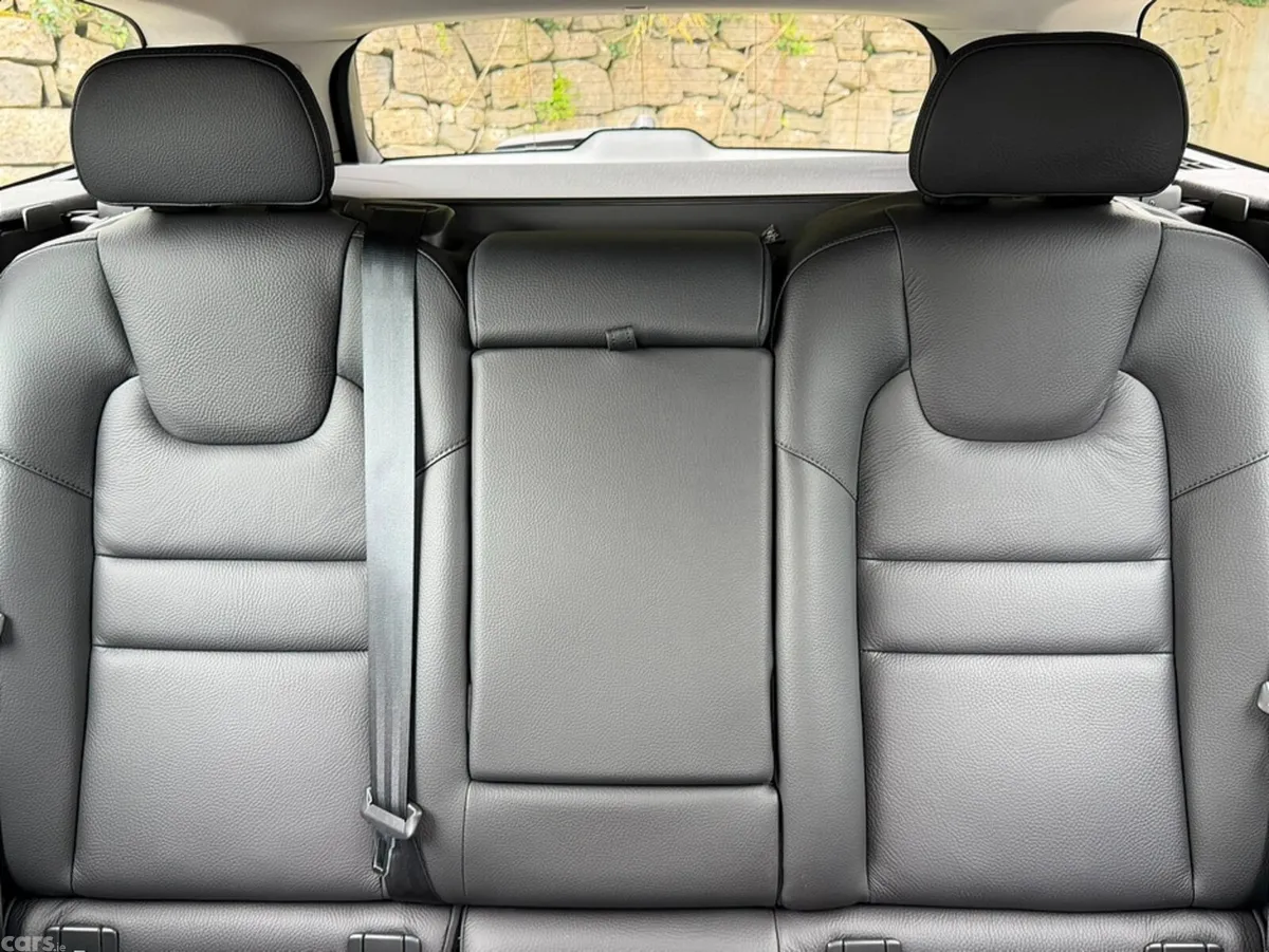 Volvo V60 Estate, Petrol Plug-in Hybrid, 2025, Grey
