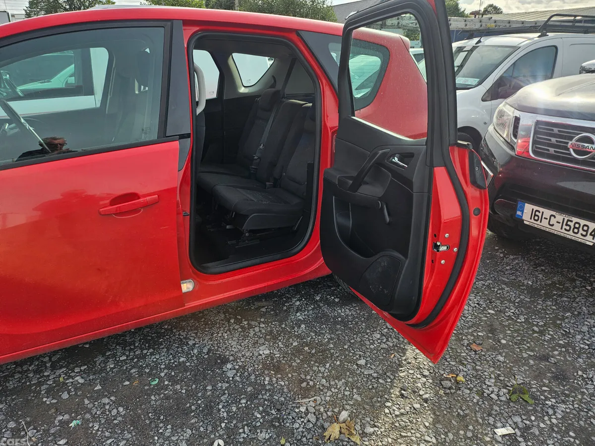 Vauxhall Meriva MPV, Diesel, 2011, Red