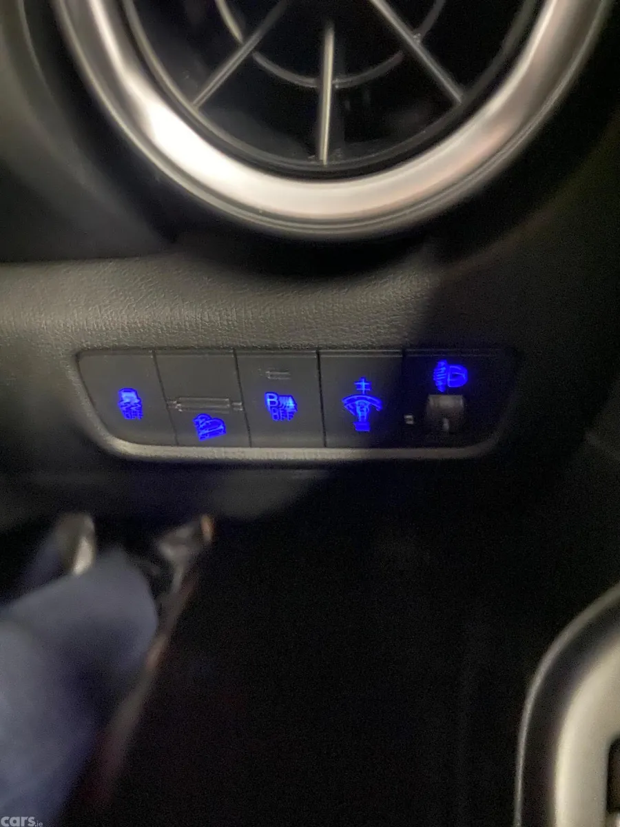 Hyundai KONA MPV, Petrol, 2022, Grey