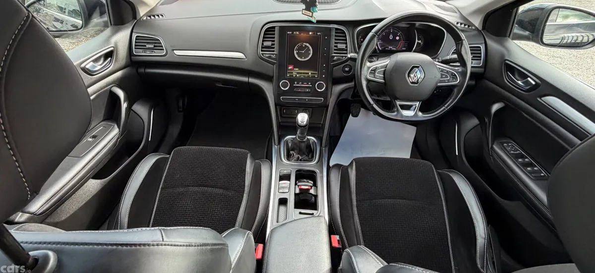 Renault Kadjar SUV, Diesel, 2018, Grey