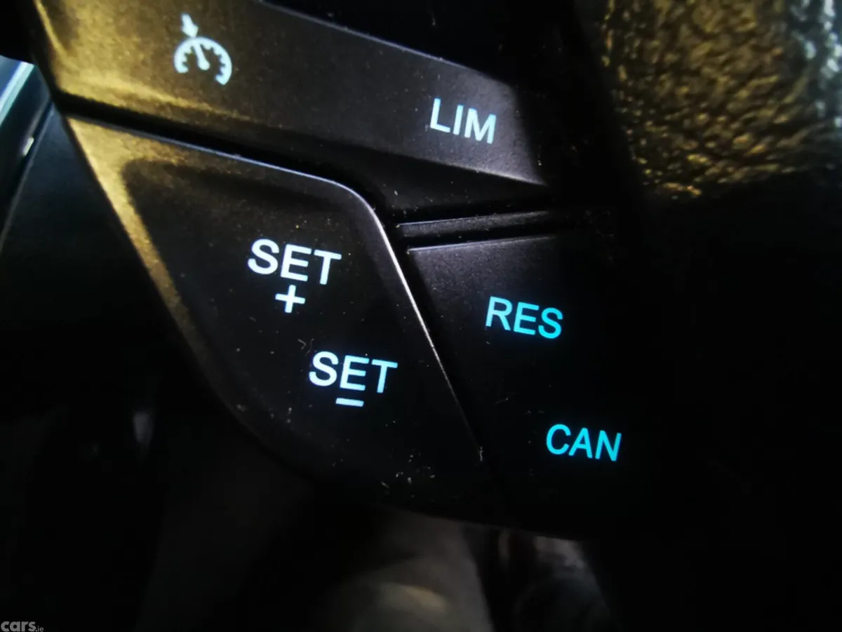 Ford Focus Hatchback, Petrol, 2016, Blue