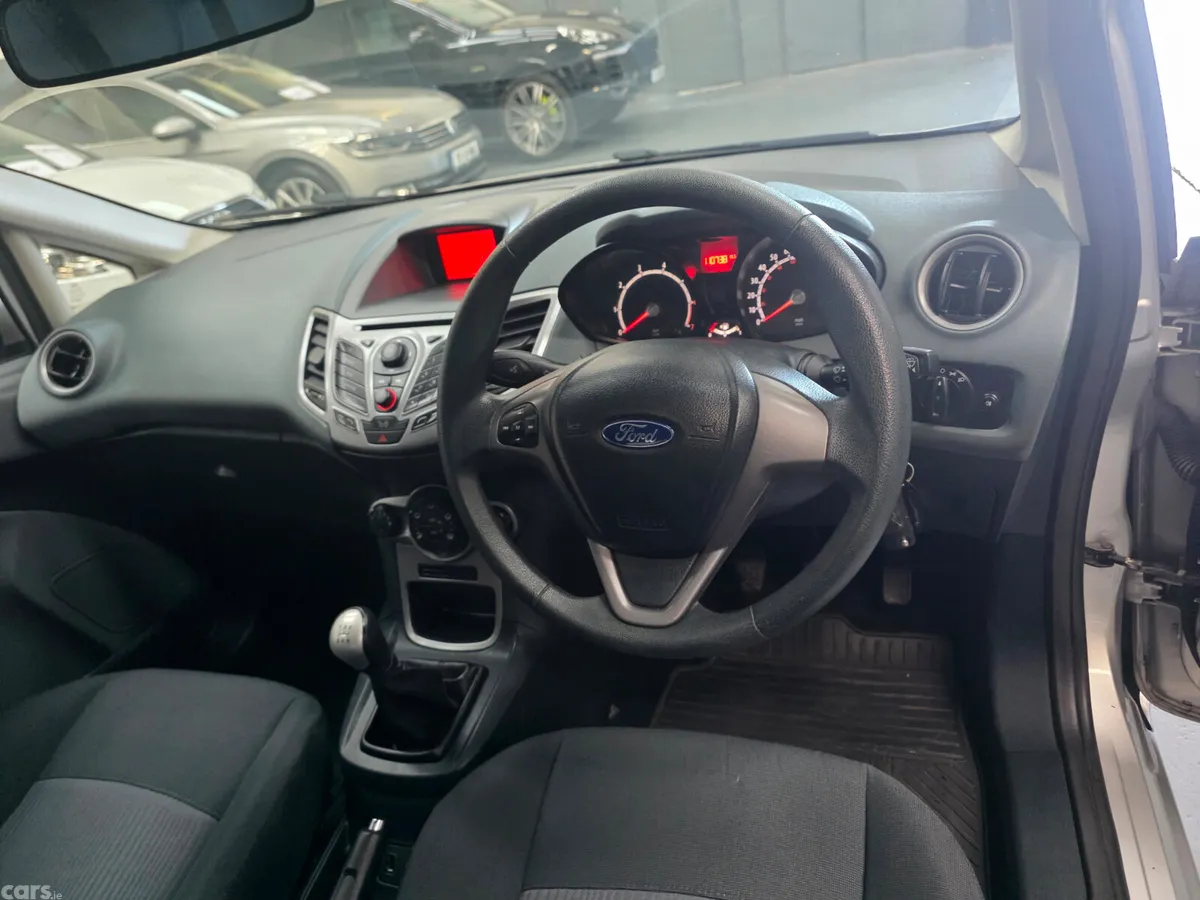 Ford Fiesta 2011, Bray