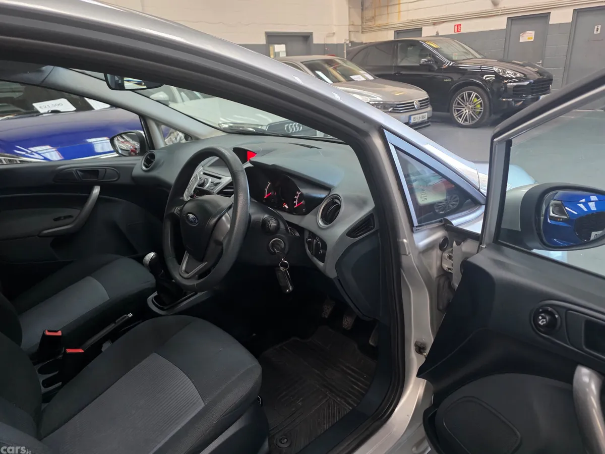 Ford Fiesta 2011, Bray
