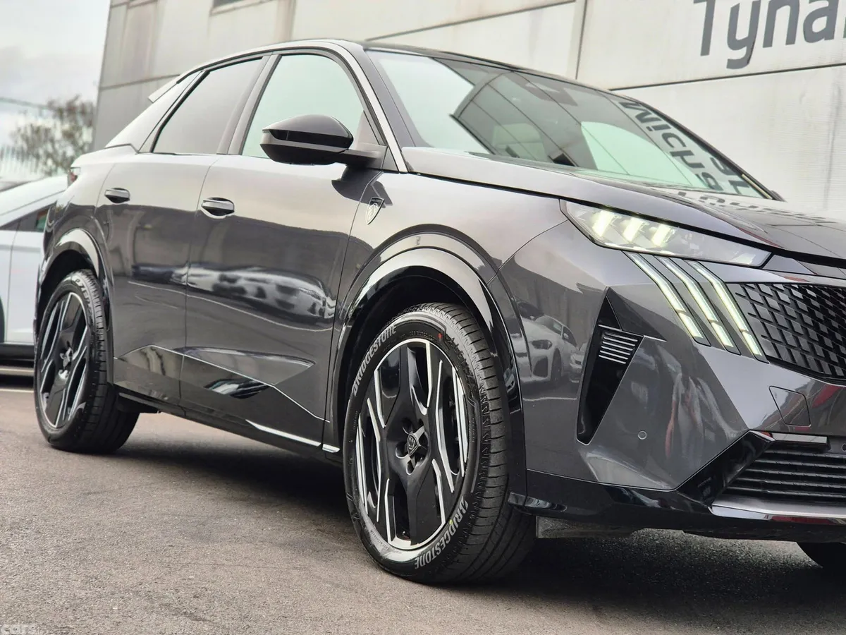 Peugeot 3008 SUV, Electric, 2025, Grey