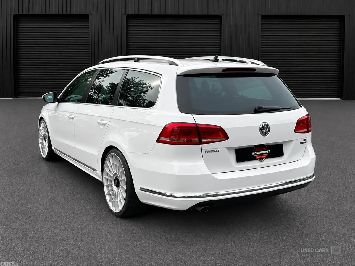 Volkswagen Passat , Petrol, 2015, White
