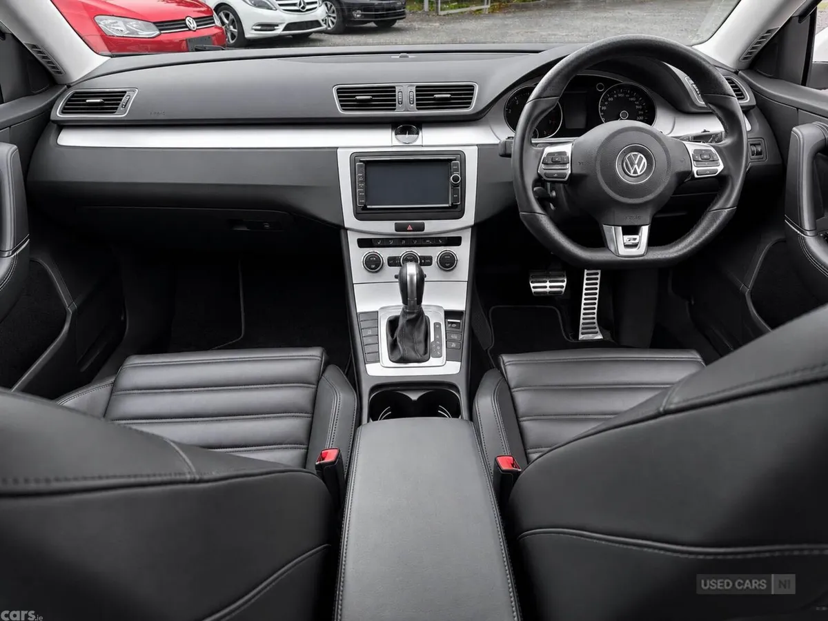Volkswagen Passat , Petrol, 2015, White