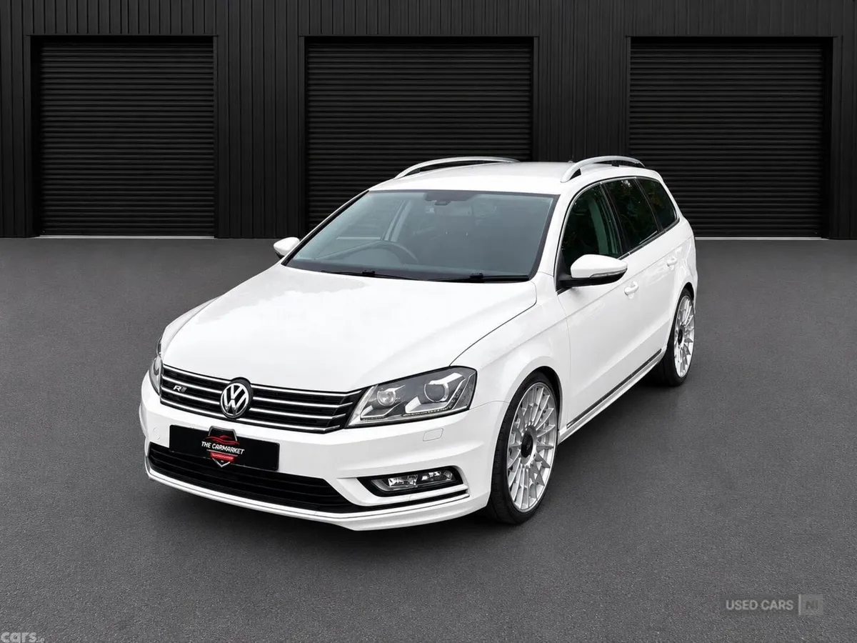 Volkswagen Passat , Petrol, 2015, White