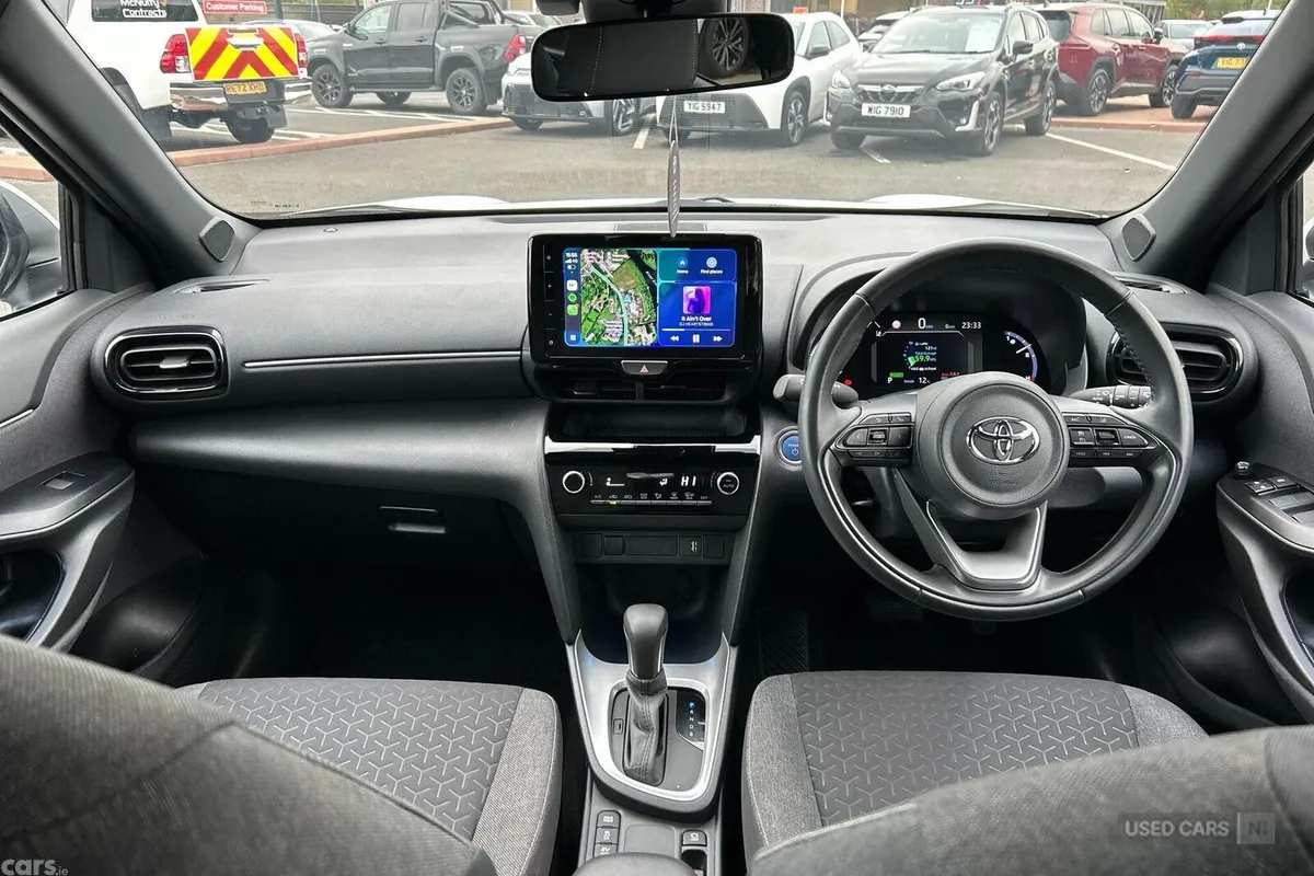 Toyota Yaris Cross SUV, Petrol Hybrid, 2023, White