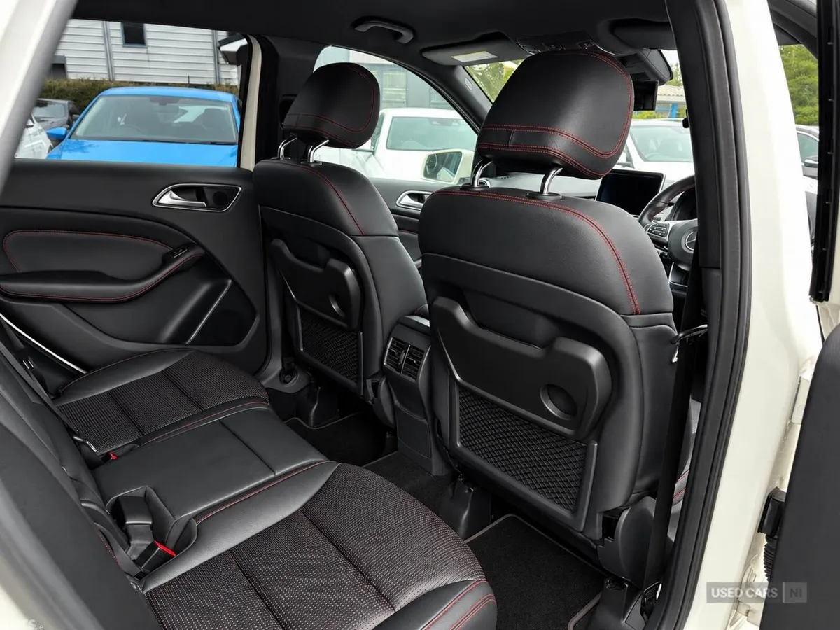 Mercedes-Benz B-Class , Petrol, 2015, White