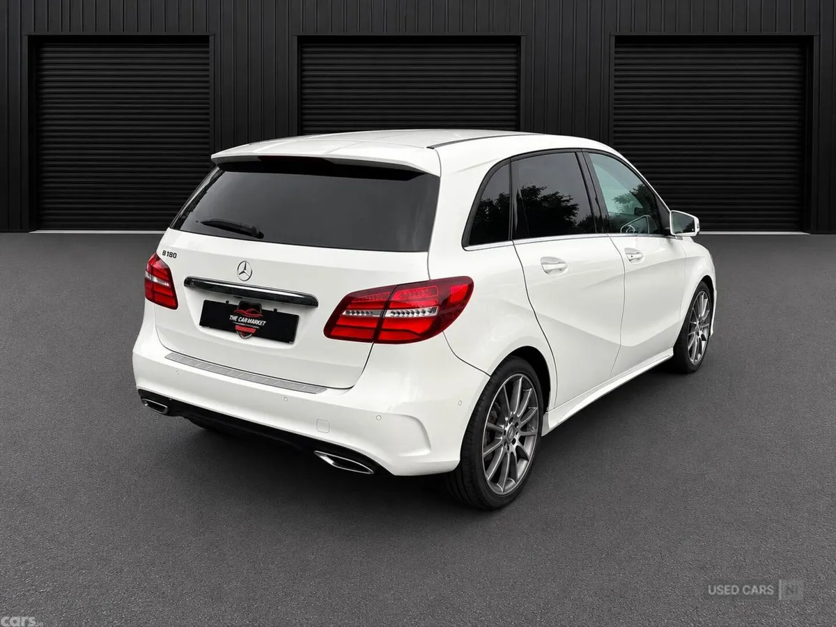 Mercedes-Benz B-Class , Petrol, 2015, White