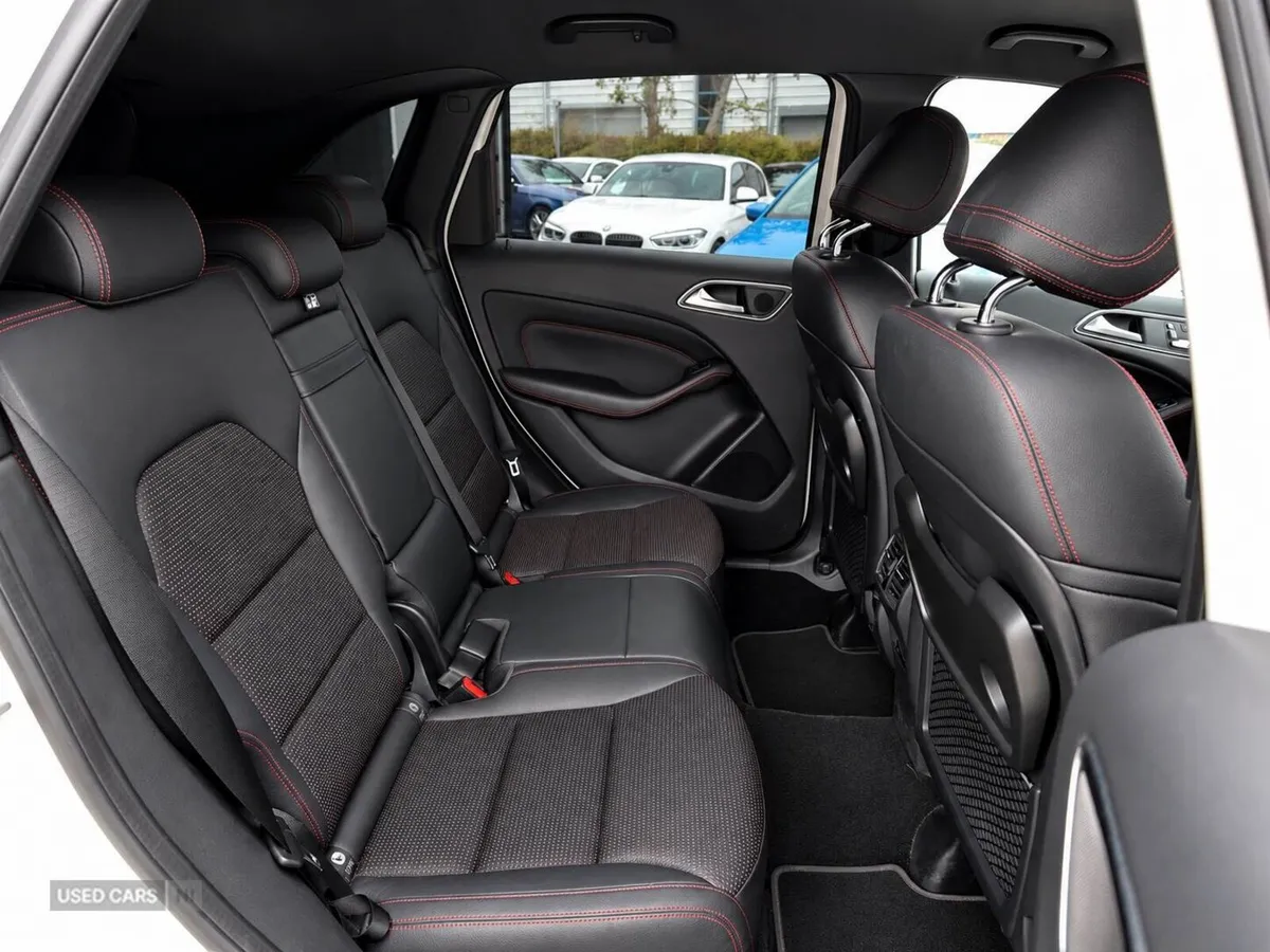 Mercedes-Benz B-Class , Petrol, 2015, White