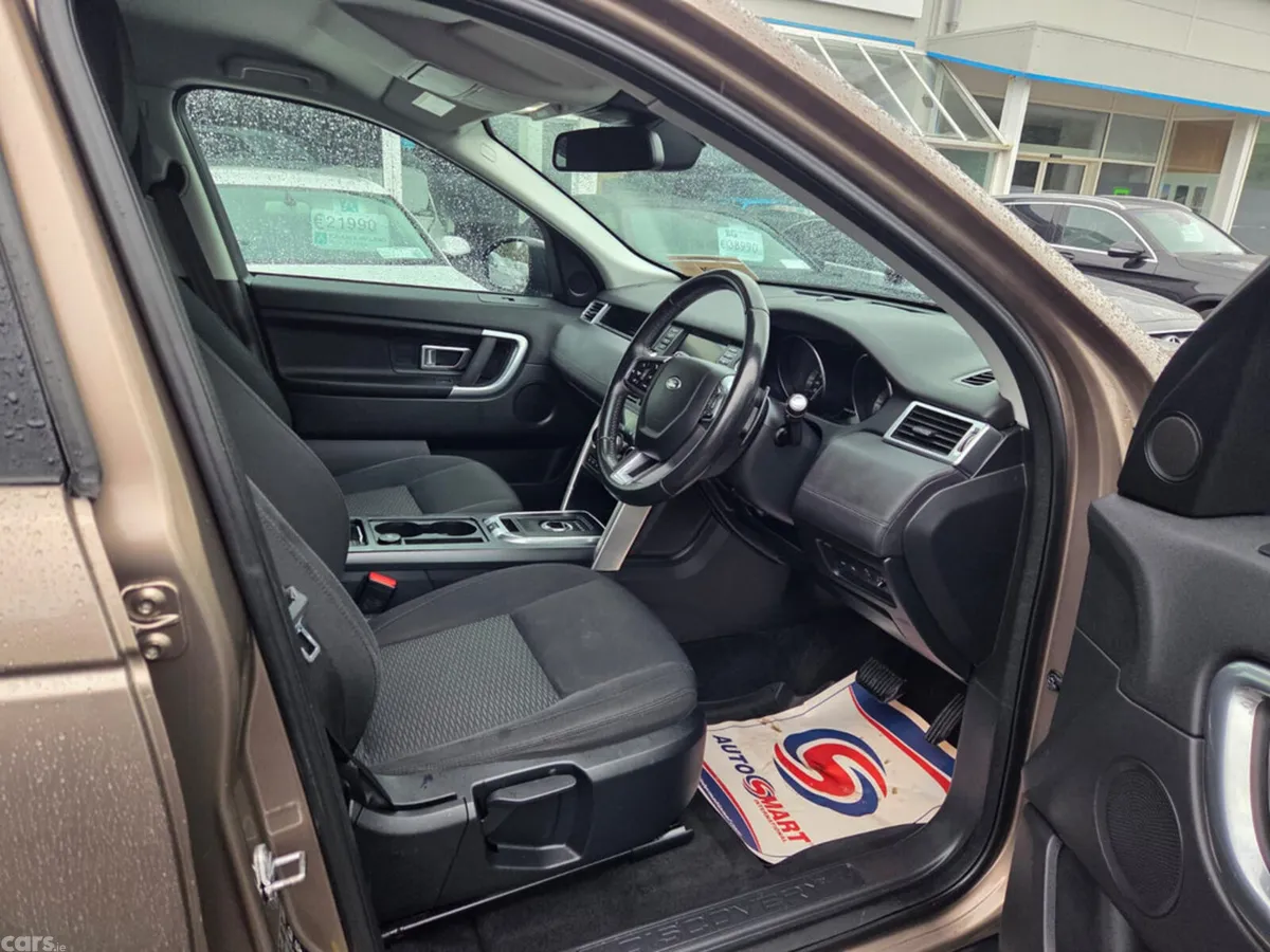 Land Rover Discovery Sport Estate, Diesel, 2015, Gold