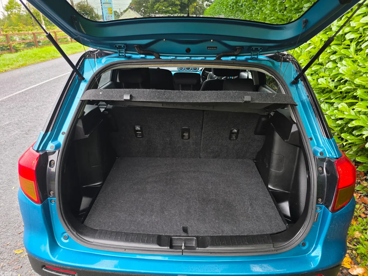 Suzuki Vitara SUV, Diesel, 2015, Black