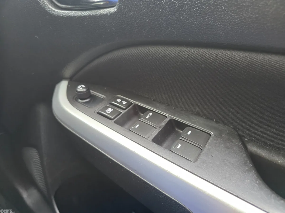 Suzuki Vitara SUV, Diesel, 2015, Black