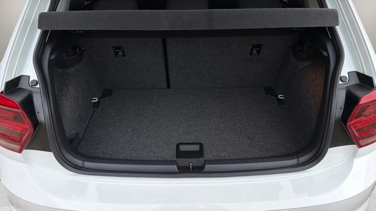 Volkswagen Polo Hatchback, Petrol, 2019, White