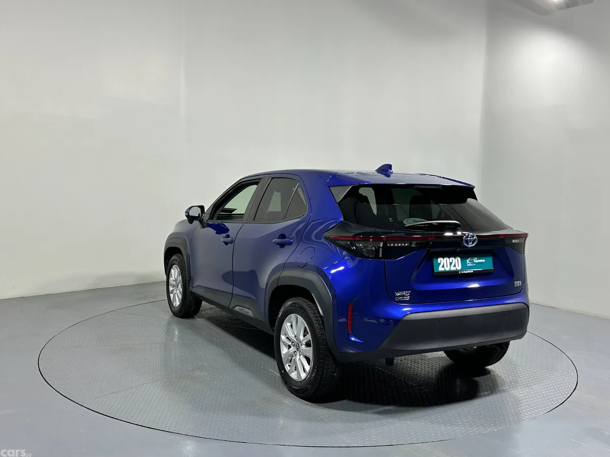 Toyota Yaris Cross Hatchback, Petrol Hybrid, 2020, Blue