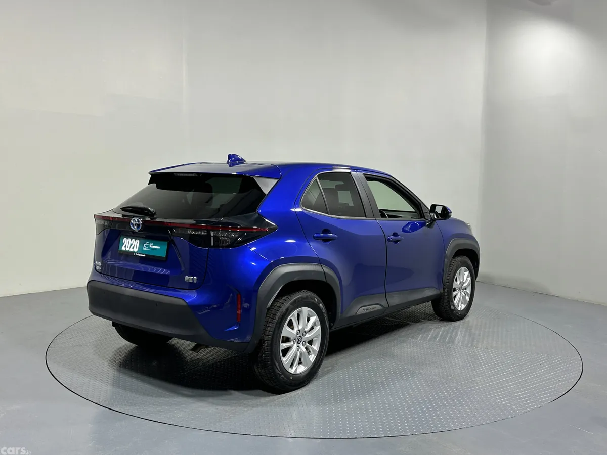 Toyota Yaris Cross Hatchback, Petrol Hybrid, 2020, Blue
