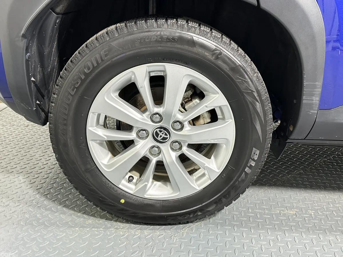 Toyota Yaris Cross Hatchback, Petrol Hybrid, 2020, Blue