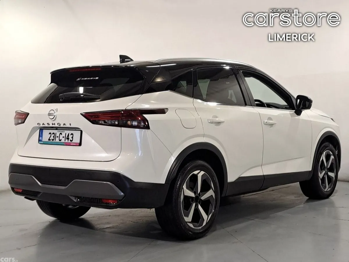 Nissan Qashqai MPV, Petrol, 2023, White