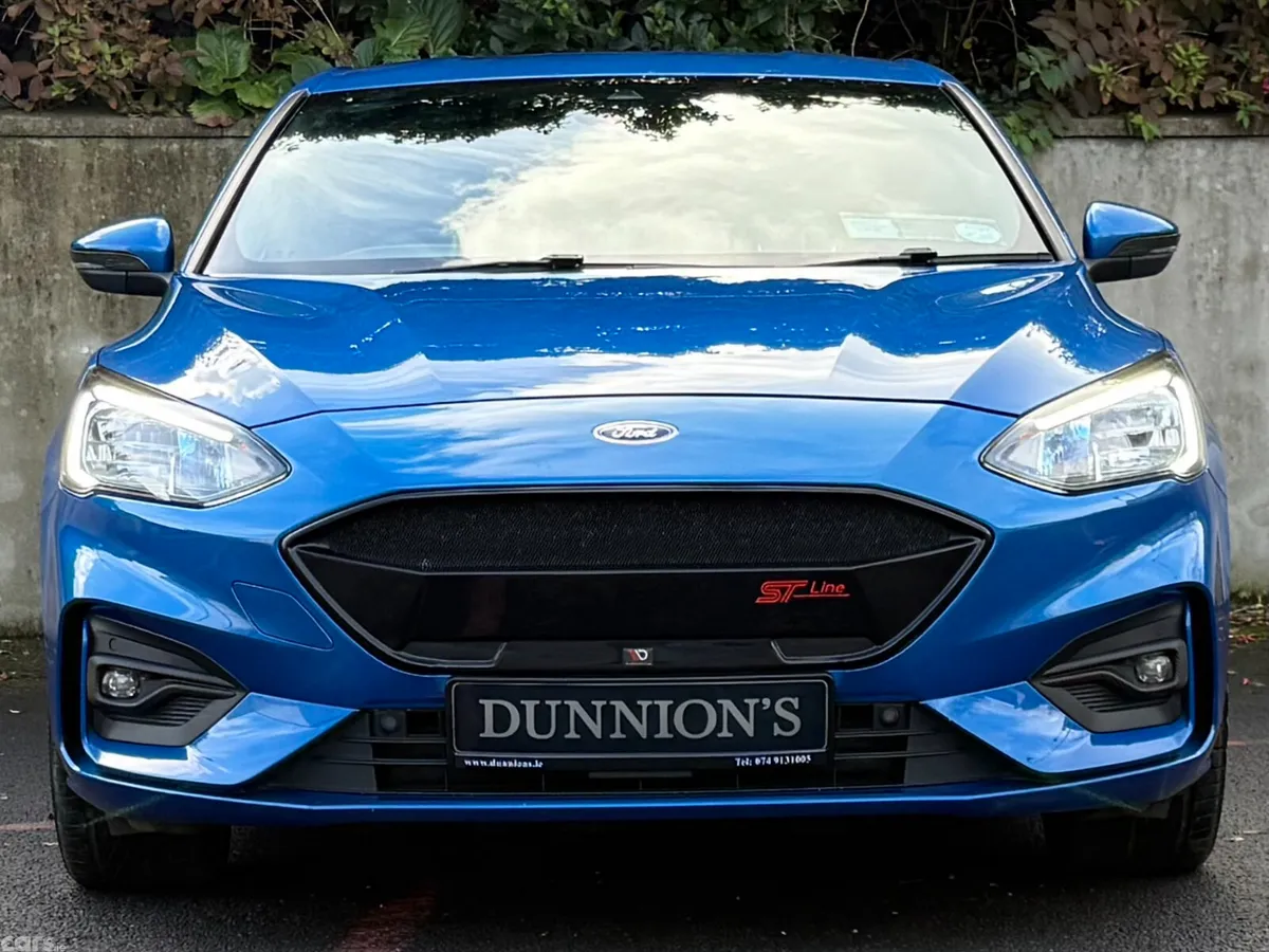 Ford Focus Hatchback, Diesel, 2020, Blue