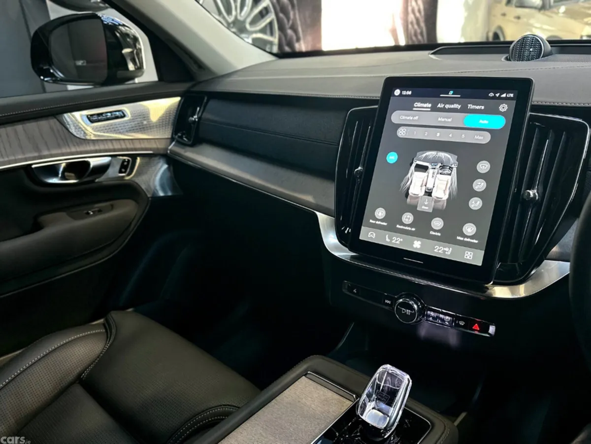 Volvo XC90 SUV, Petrol Plug-in Hybrid, 2026, Black