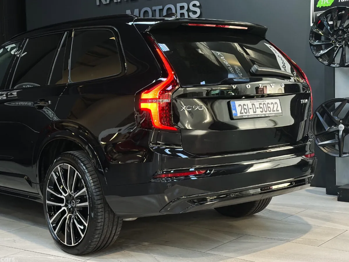 Volvo XC90 SUV, Petrol Plug-in Hybrid, 2026, Black