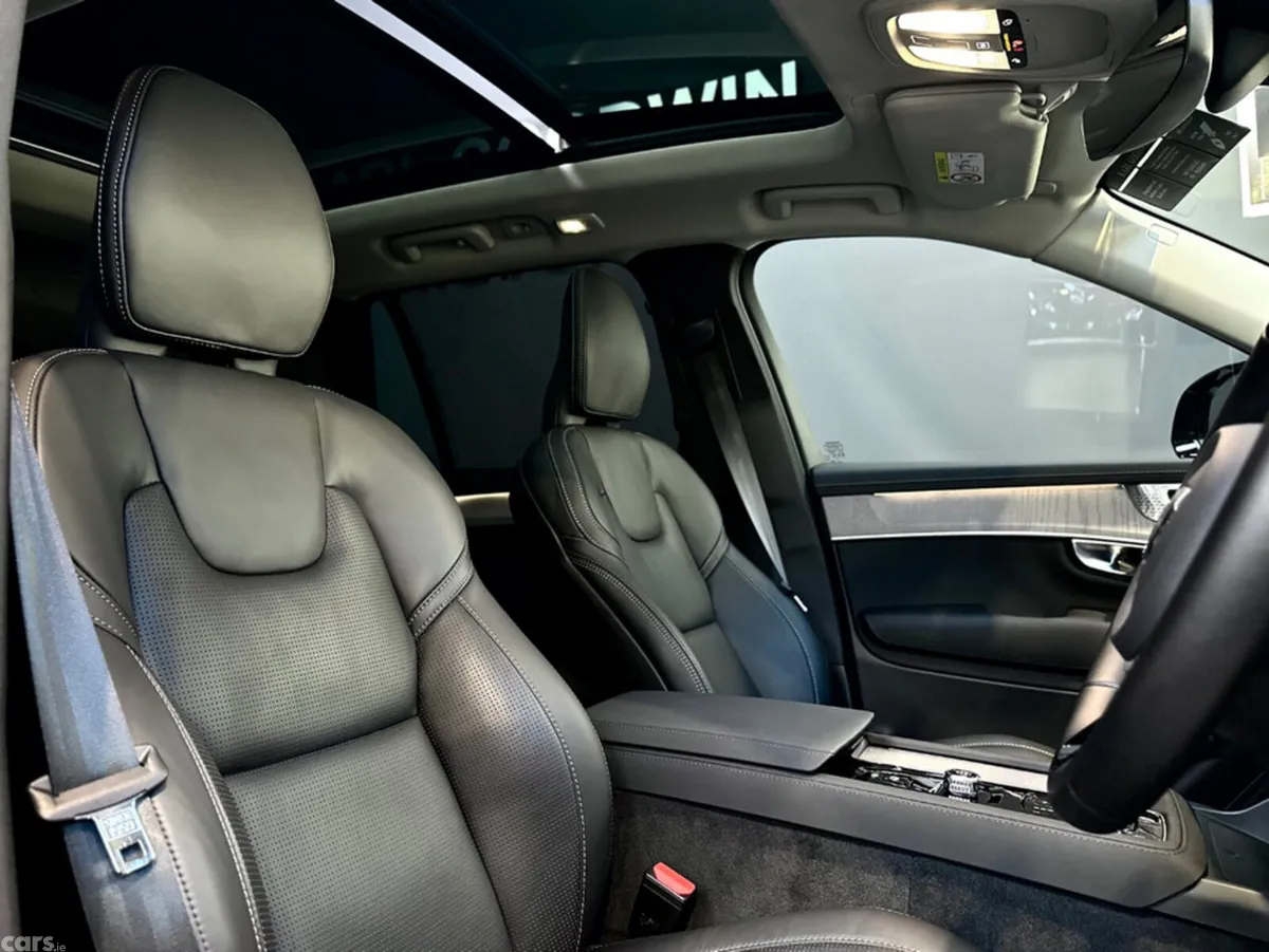 Volvo XC90 SUV, Petrol Plug-in Hybrid, 2026, Black