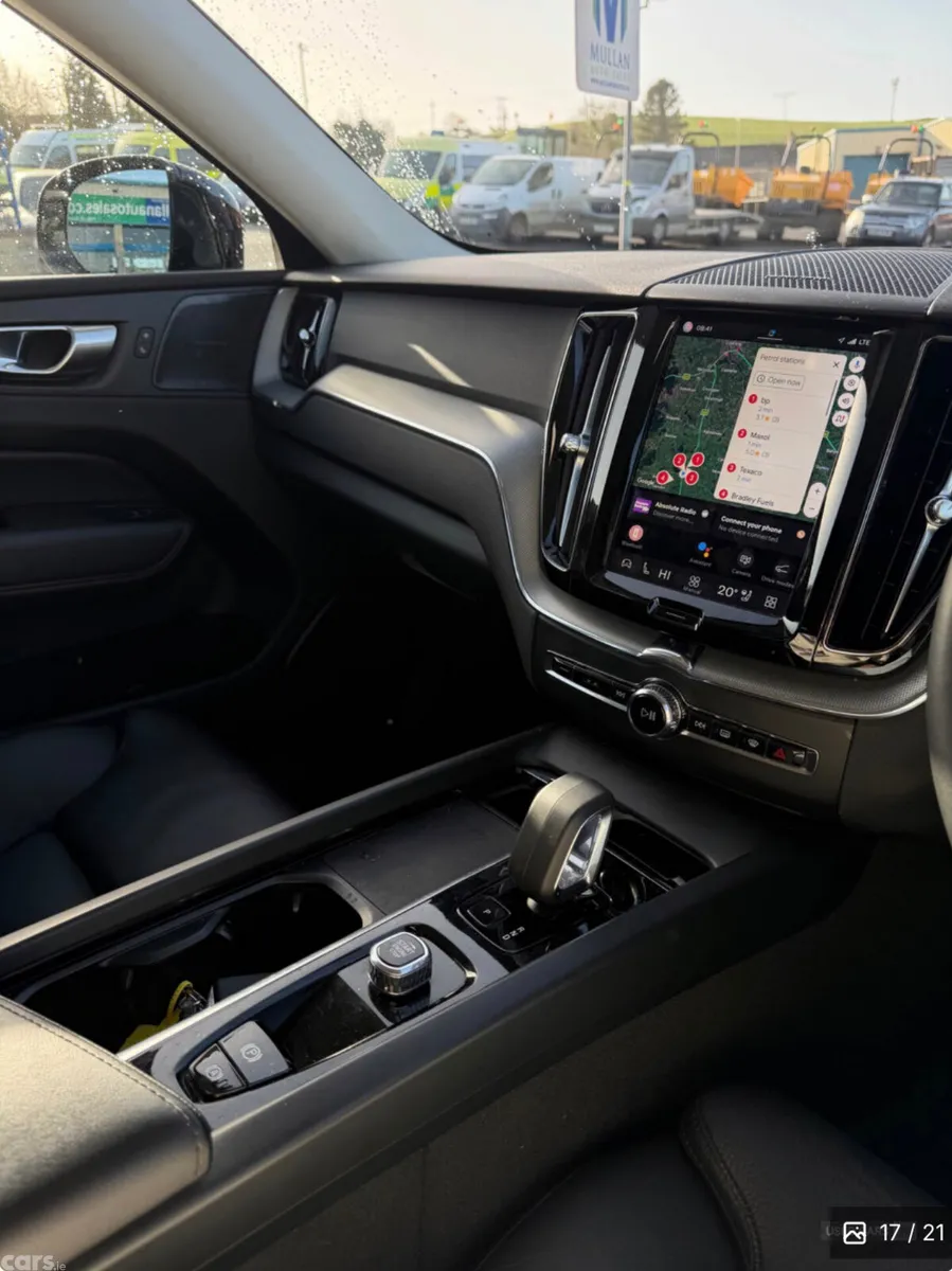 Volvo XC60 SUV, Diesel Hybrid, 2023, Grey