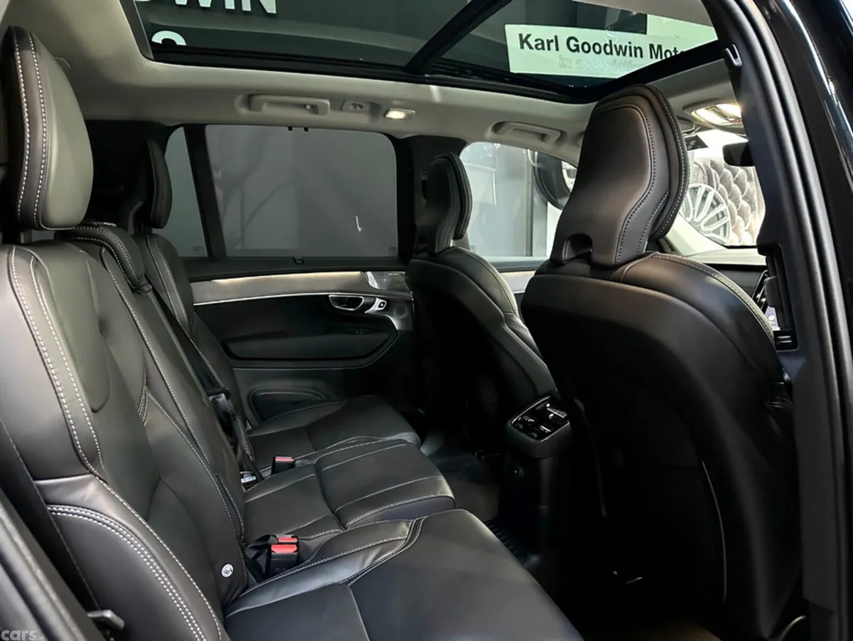 Volvo XC90 SUV, Petrol Plug-in Hybrid, 2026, Black