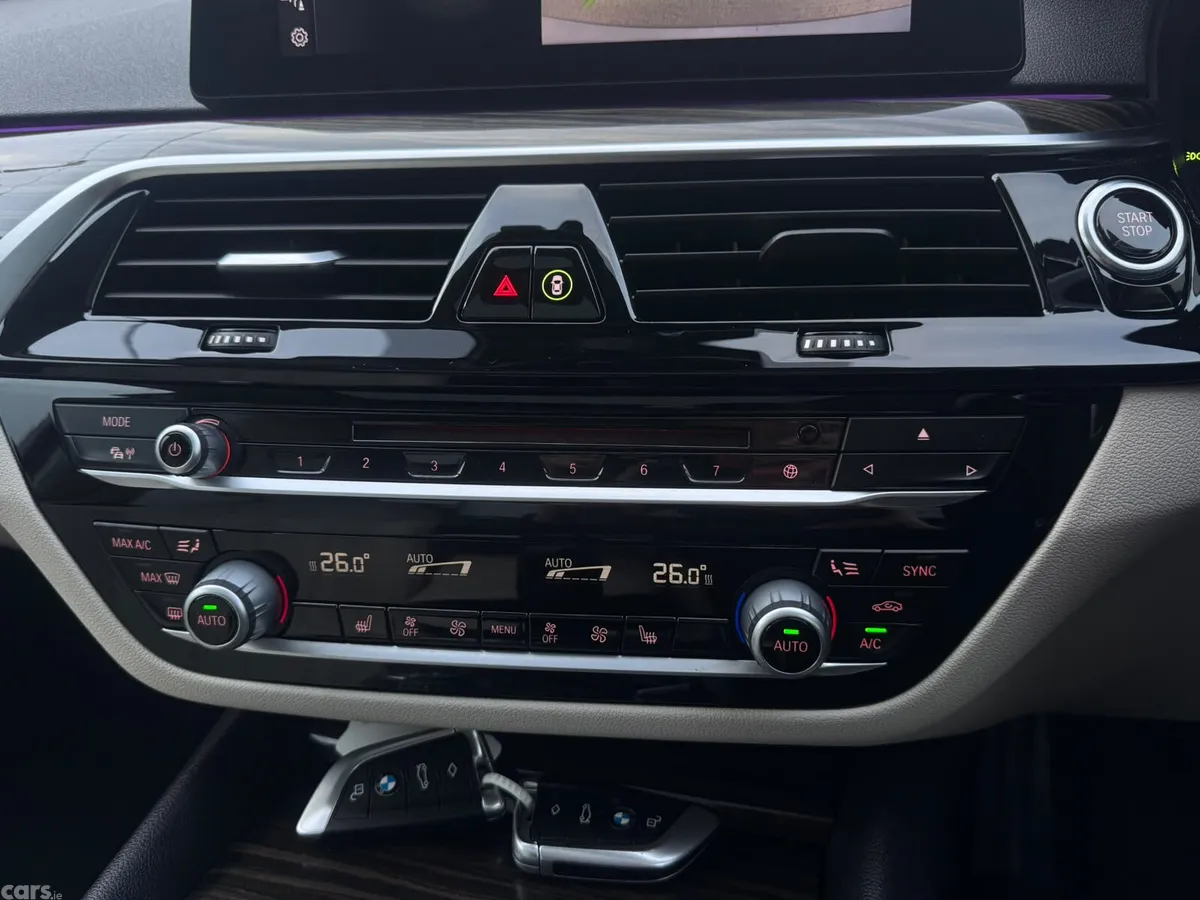 BMW 5-Series Saloon, Petrol Plug-in Hybrid, 2017, Blue