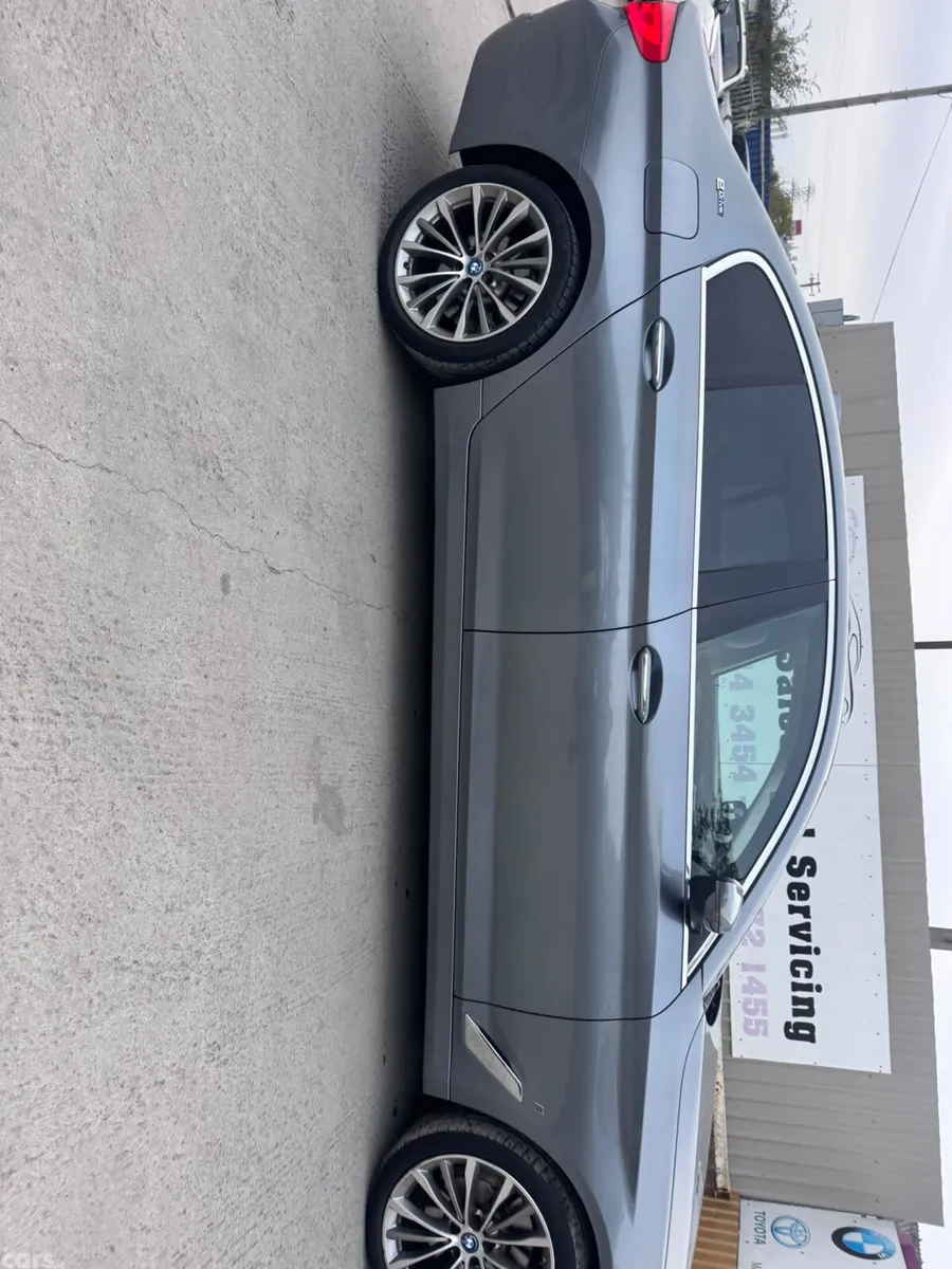 BMW 5-Series Saloon, Petrol Plug-in Hybrid, 2017, Blue