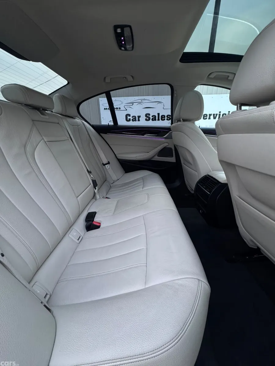 BMW 5-Series Saloon, Petrol Plug-in Hybrid, 2017, Blue