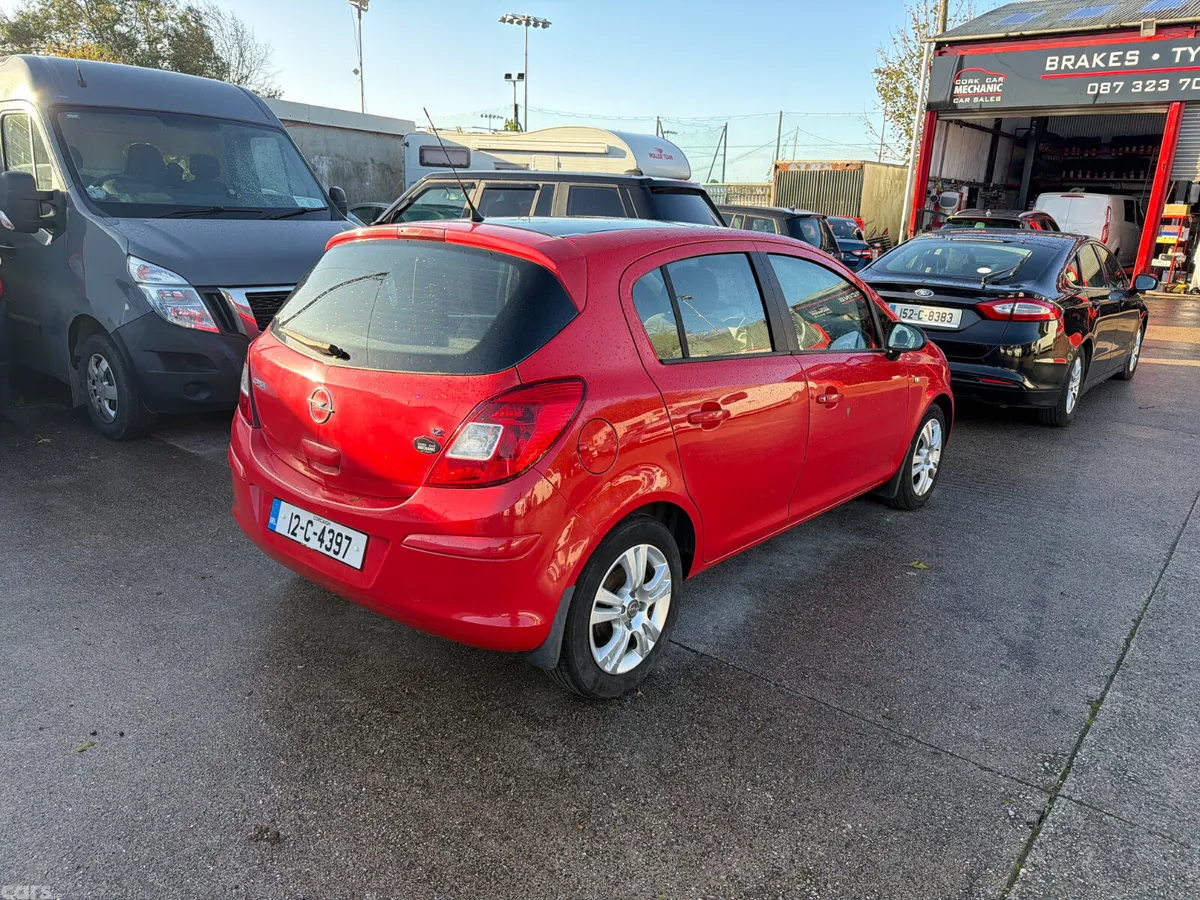 Opel Corsa Hatchback, Petrol, 2012, Red