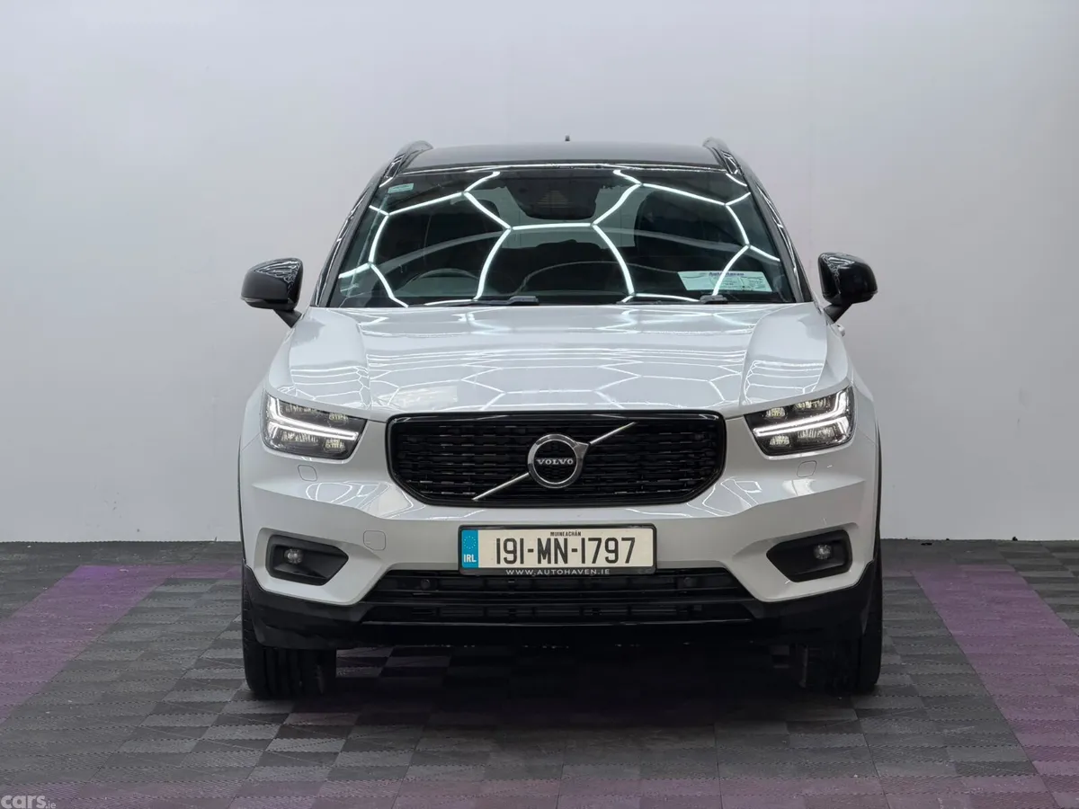 Volvo XC40 Estate, Diesel, 2019, White
