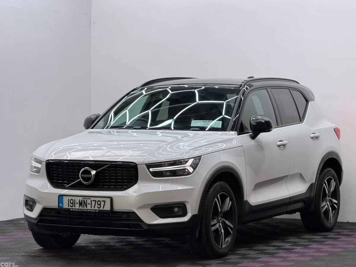 Volvo XC40 Estate, Diesel, 2019, White