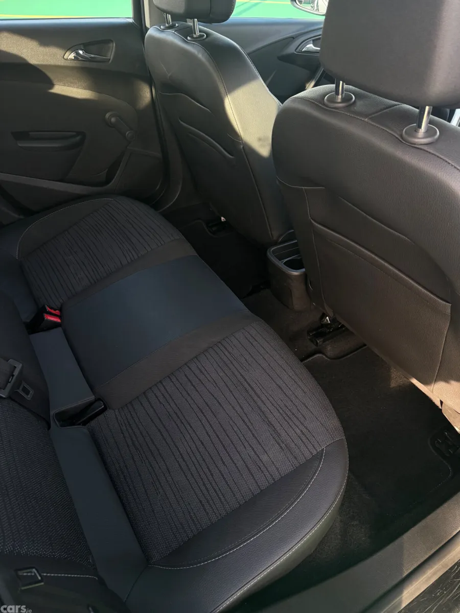 Opel Astra Hatchback, Diesel, 2015, Black