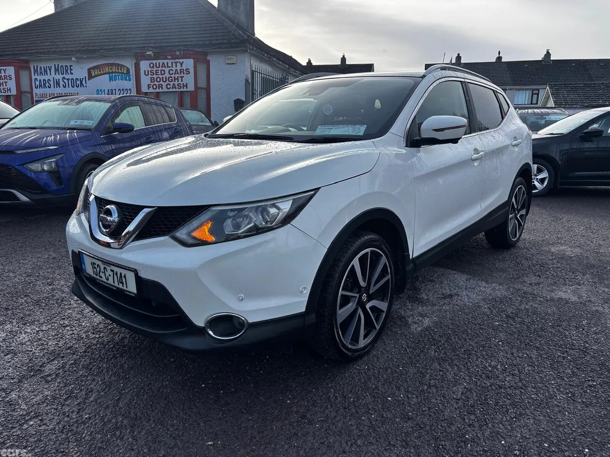 Nissan Qashqai Hatchback, Diesel, 2015, White