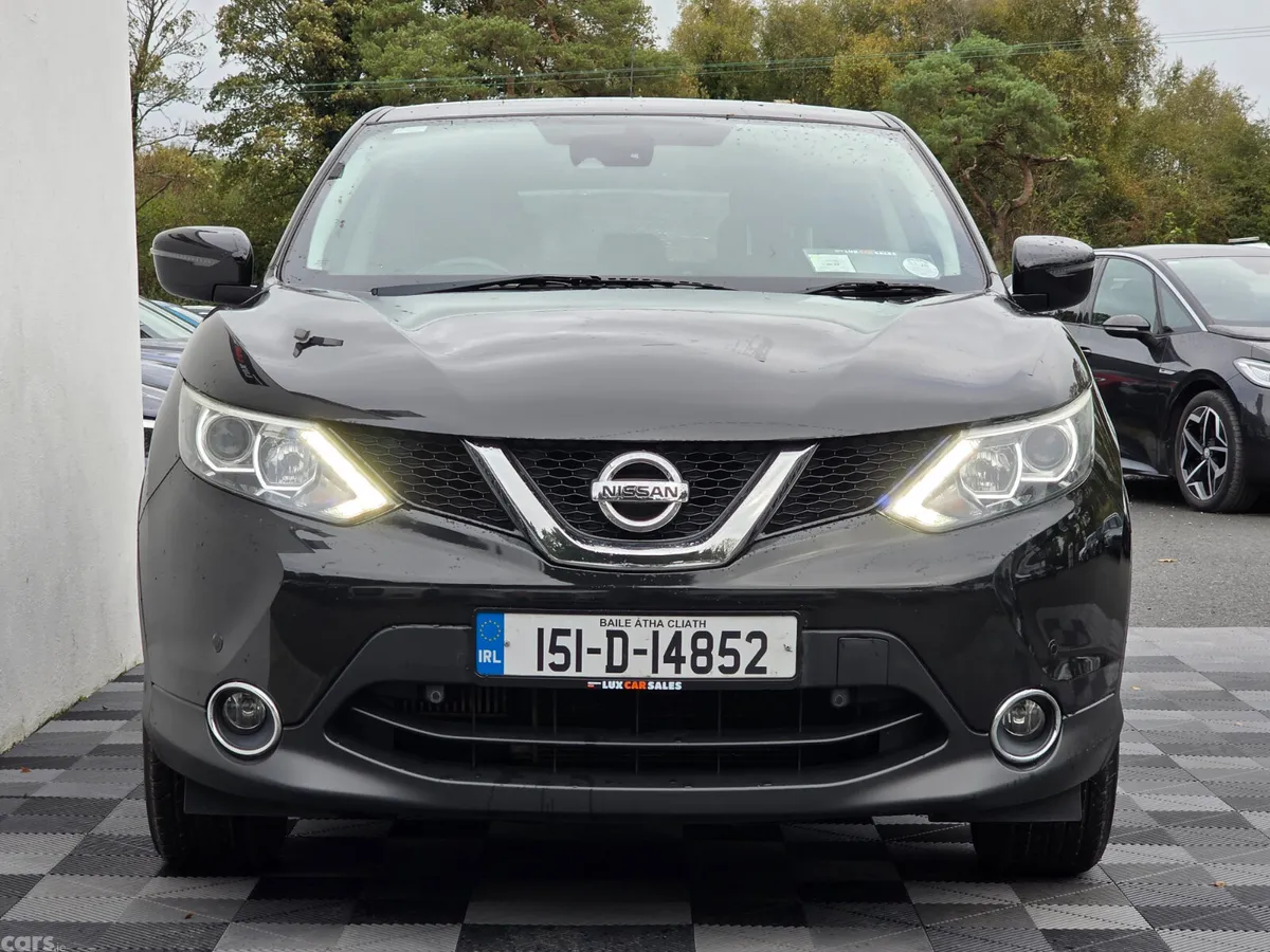 Nissan Qashqai SUV, Petrol, 2015, Black