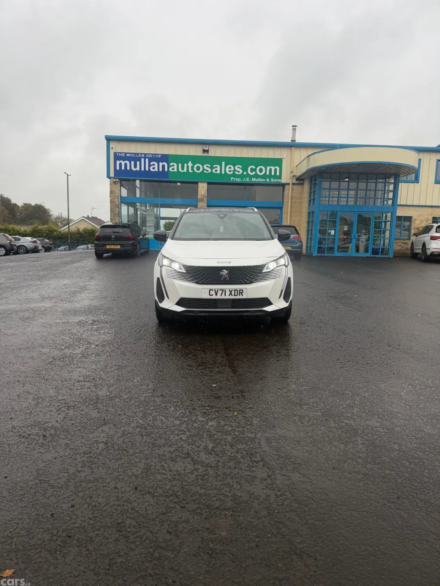 Peugeot 5008 SUV, Diesel, 2022, White