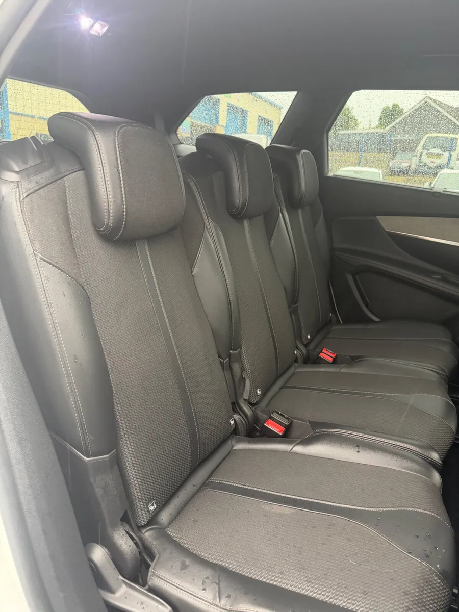 Peugeot 5008 SUV, Diesel, 2022, White