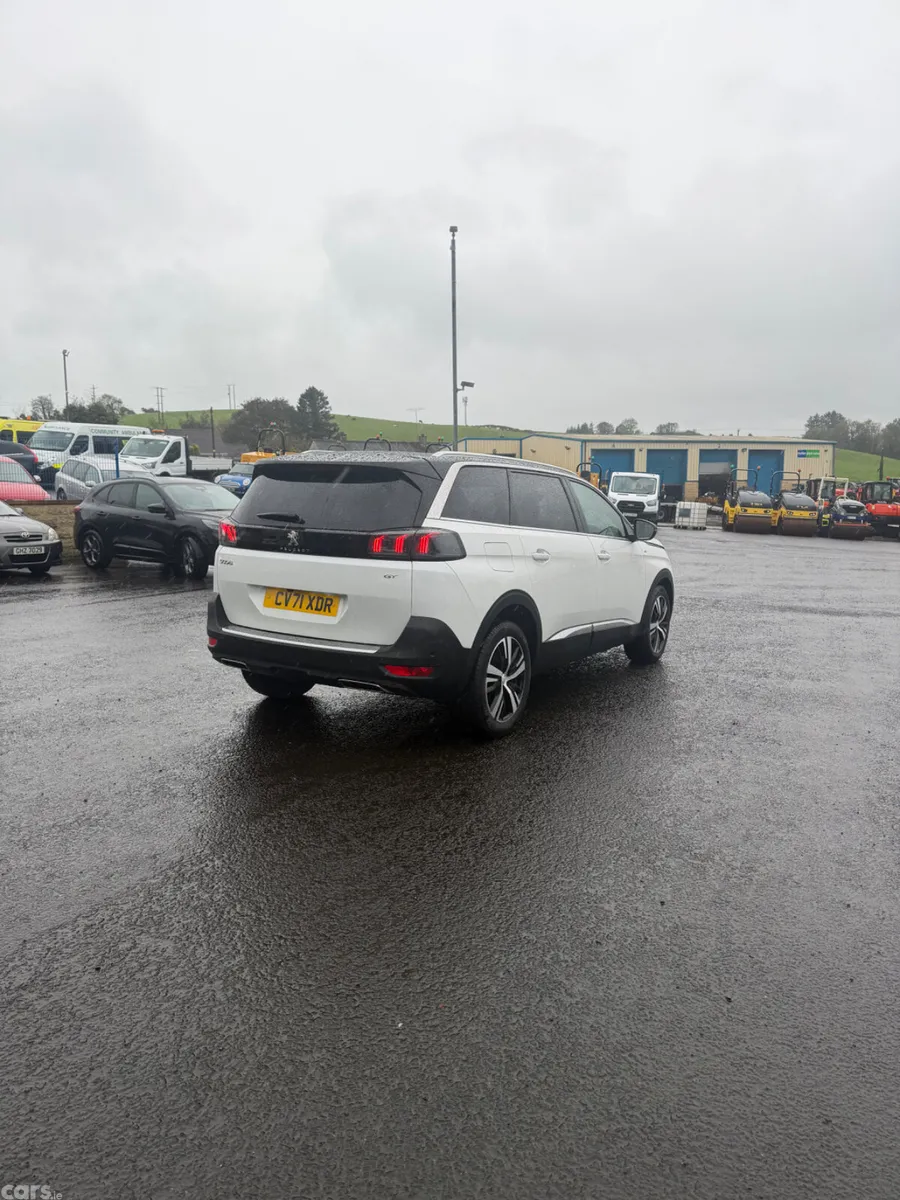 Peugeot 5008 SUV, Diesel, 2022, White