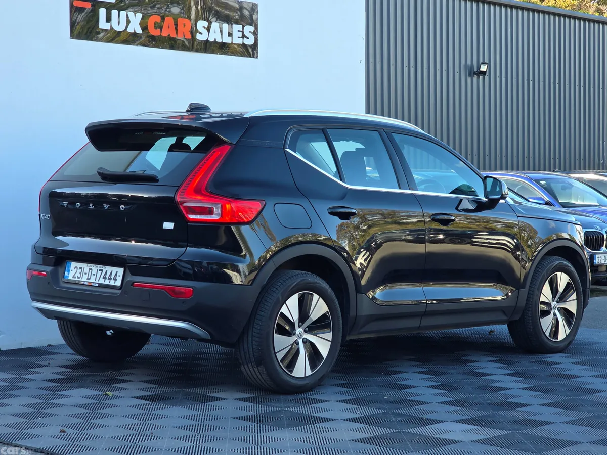 Volvo XC40 SUV, Petrol Plug-in Hybrid, 2023, Black