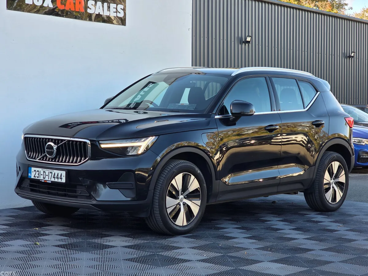 Volvo XC40 SUV, Petrol Plug-in Hybrid, 2023, Black