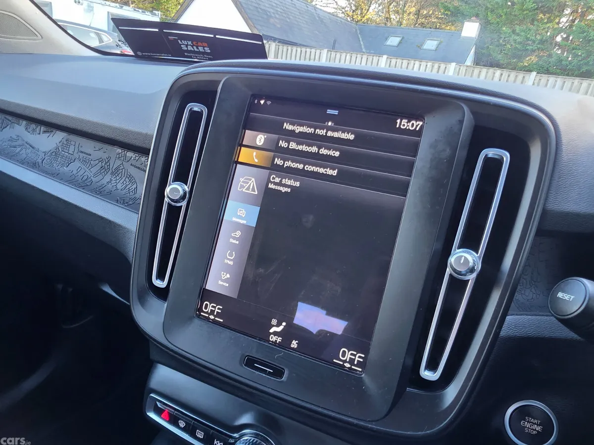 Volvo XC40 SUV, Petrol Plug-in Hybrid, 2023, Black
