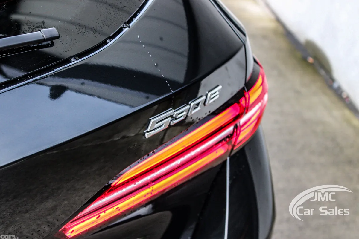 BMW 5-Series Estate, Petrol Plug-in Hybrid, 2025, Black