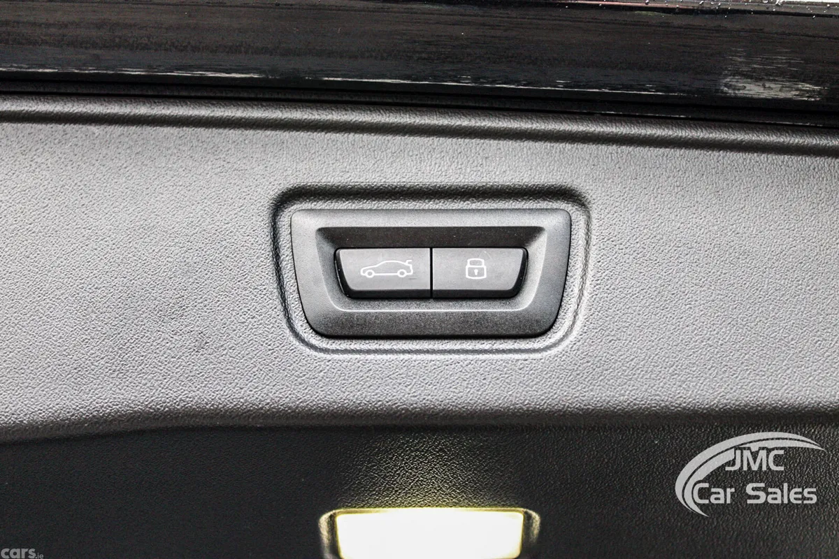 BMW 5-Series Estate, Petrol Plug-in Hybrid, 2025, Black