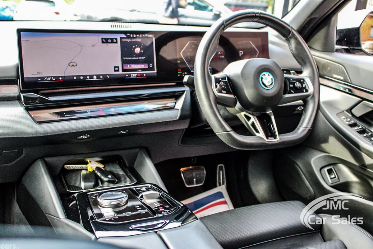 BMW 5-Series Estate, Petrol Plug-in Hybrid, 2025, Black