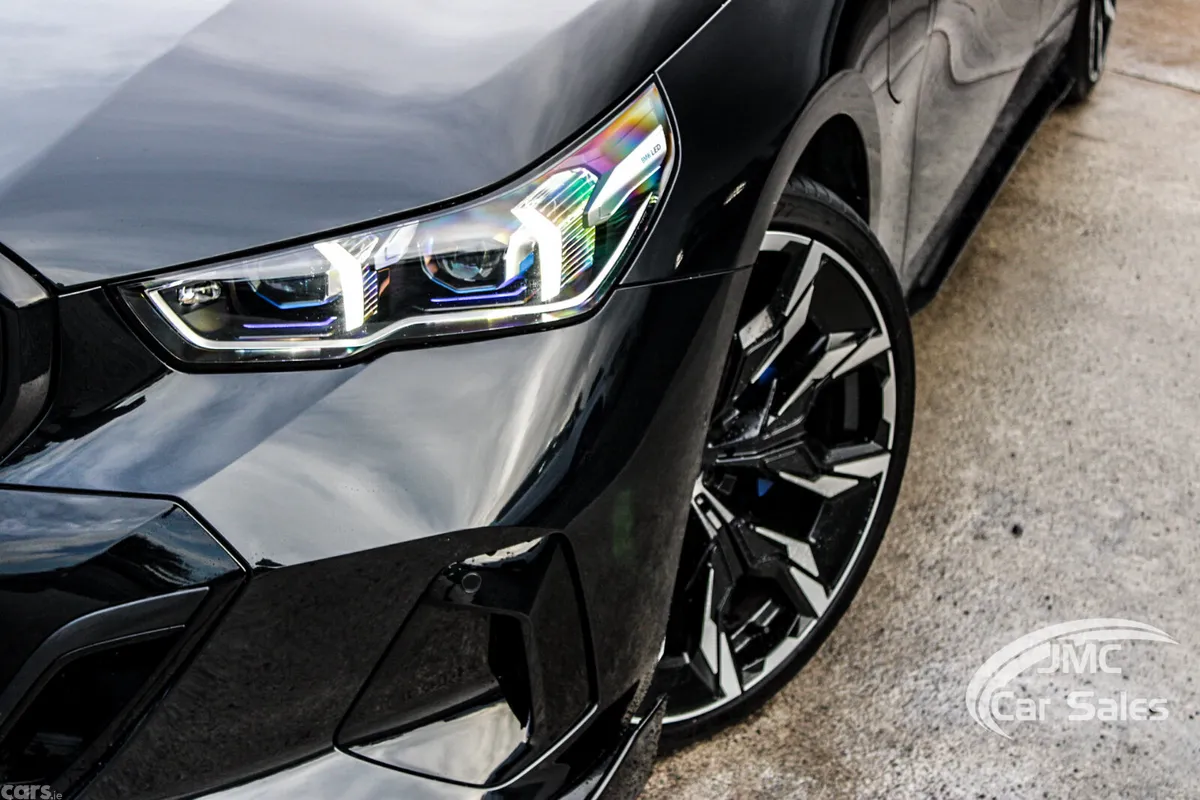 BMW 5-Series Estate, Petrol Plug-in Hybrid, 2025, Black